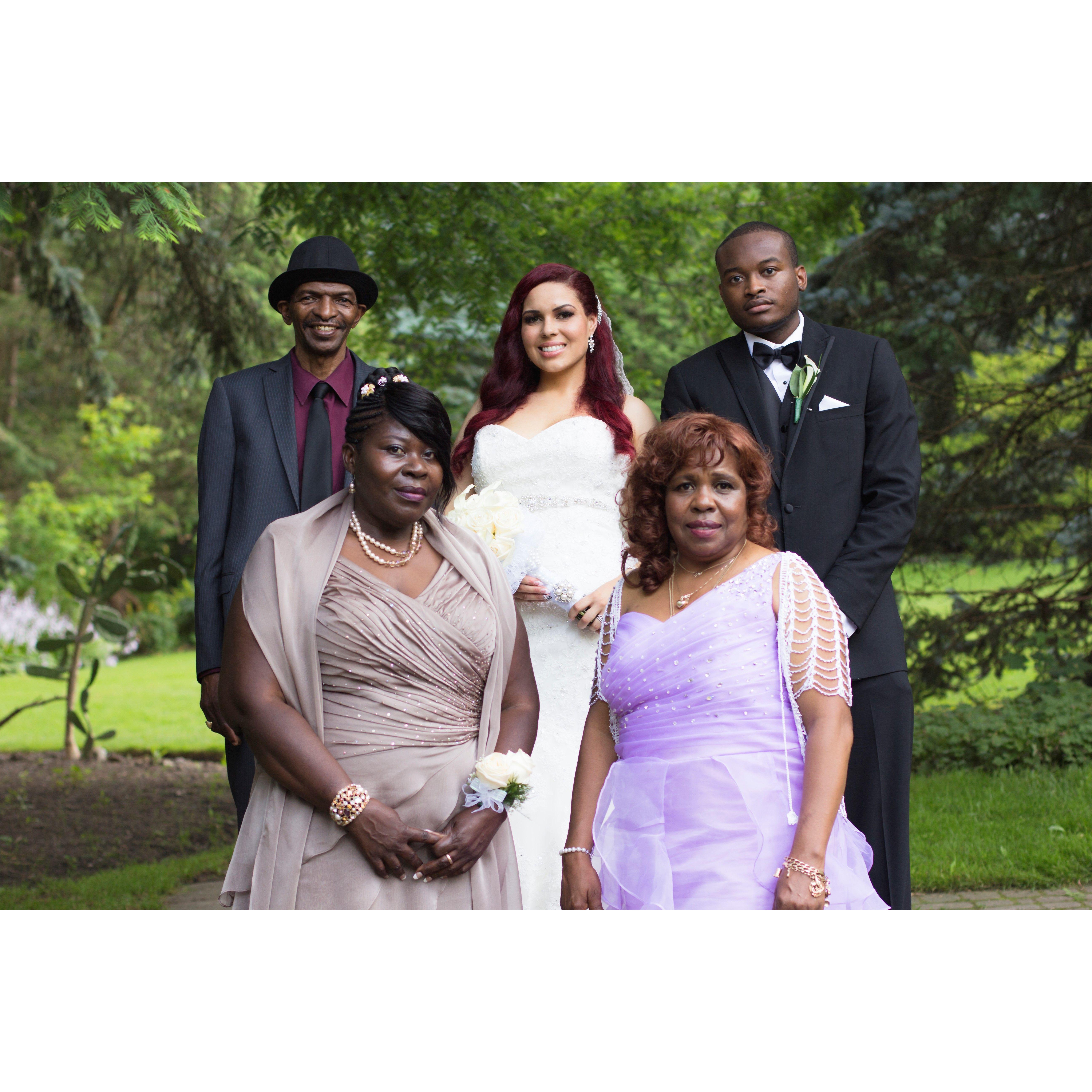 Groom's Family - Mom: Rebecca, Father: Howard