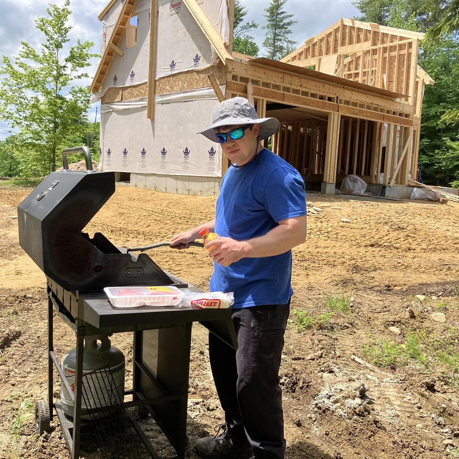 Grilling for the builders 🏡
