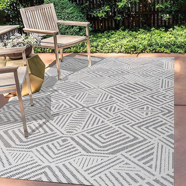 JONATHAN Y SBH103A-8 Jordan High-Low Pile Art Deco Geometric Indoor Outdoor Area Rug Bohemian Contemporary Easy Cleaning Bedroom Kitchen Backyard Patio Porch Non Shedding, 8 ft x 10 ft, White/Black