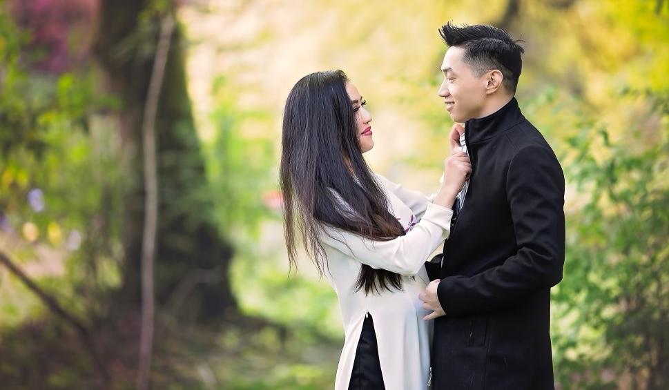 The Wedding Website of Devon Bao Truong and Essence Huong Huynh