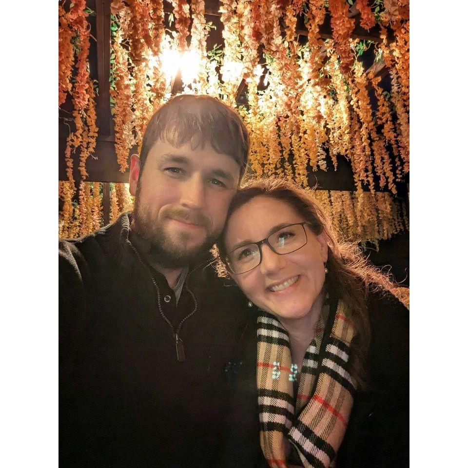 Date at the Van Gogh exhibit in the art museum