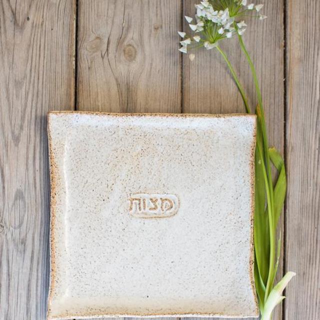 Ceramic matzah white plate