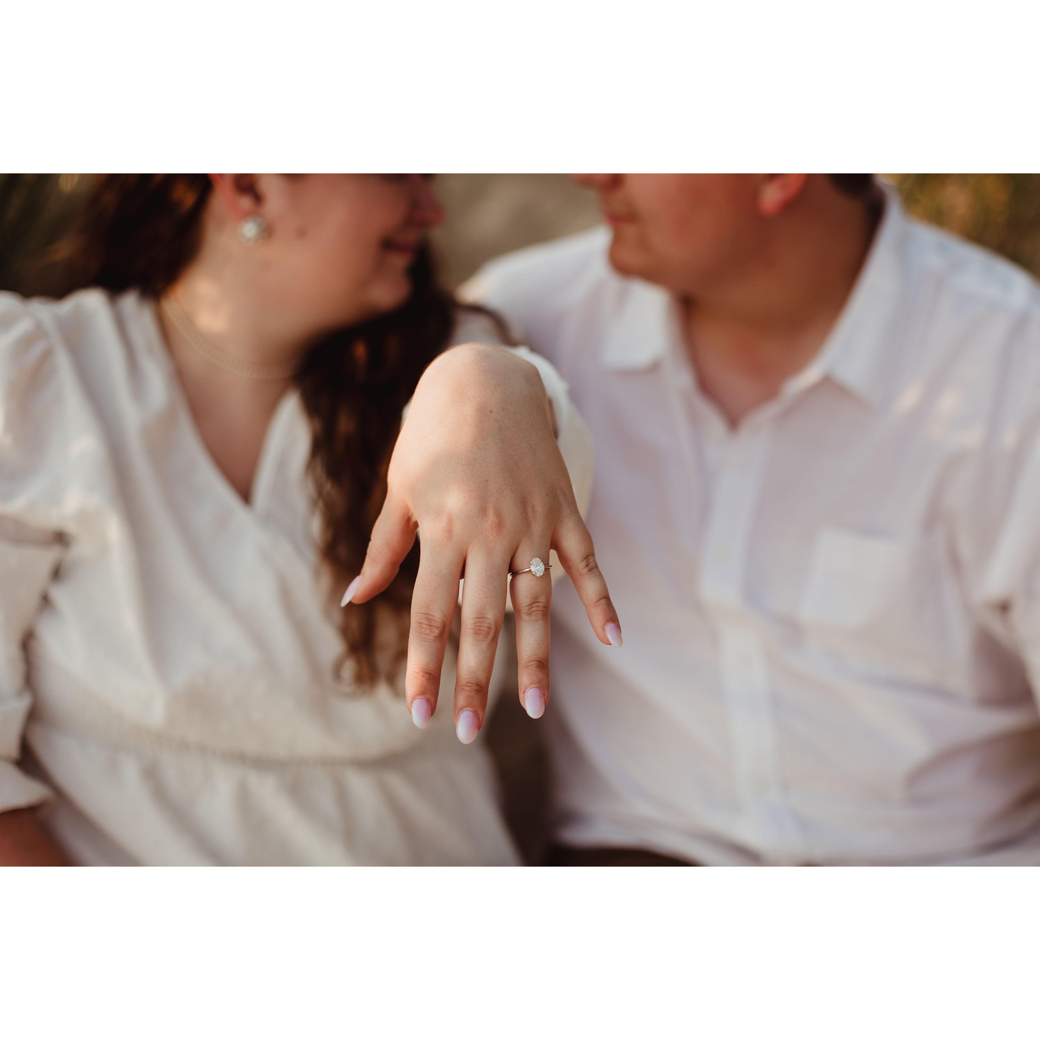 Engagement pictures by Lynzee Harrison Photography