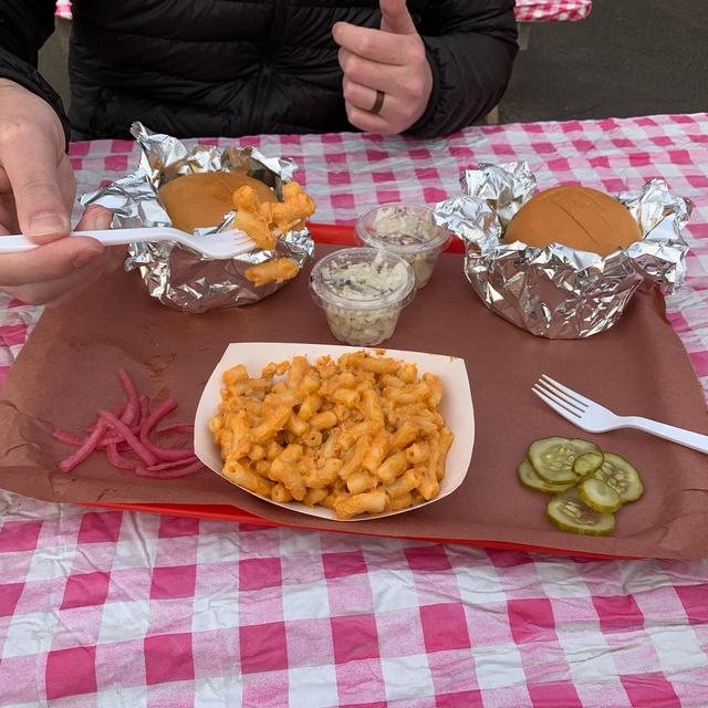 date night at Matt’s Barbecue in Lemont