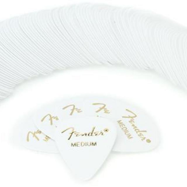 Fender 351 Shape Classic Celluloid Picks - Medium White 144-pack