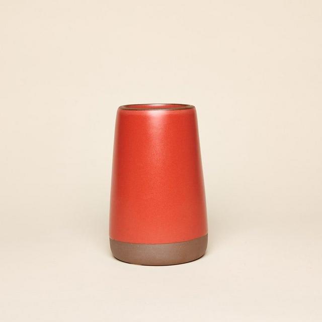 Large Slope Vase in Poinsettia