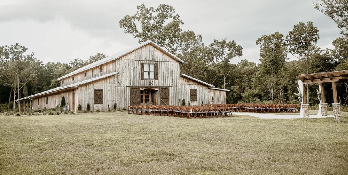 The Wedding Website of Caroline Jenkins and Dalton Carter