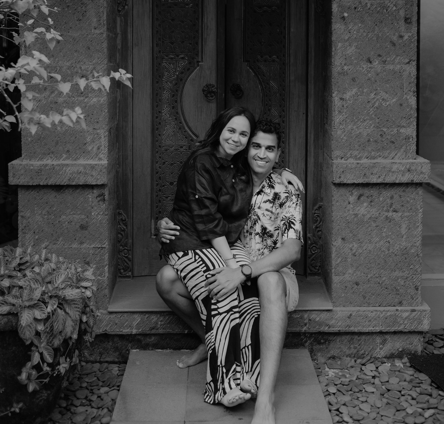 The Wedding Website of Dhruvir Gandhi and Evelyn Aldana
