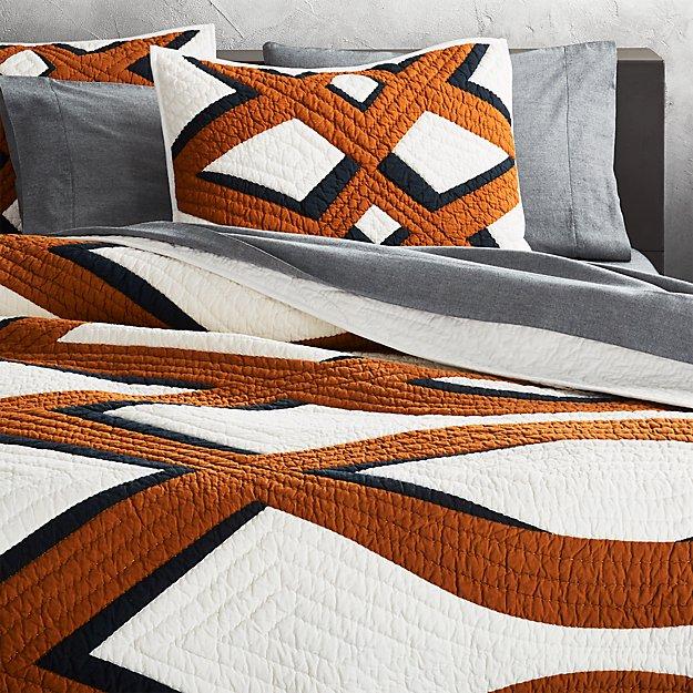 Calica Chain Pattern Rust Quilt