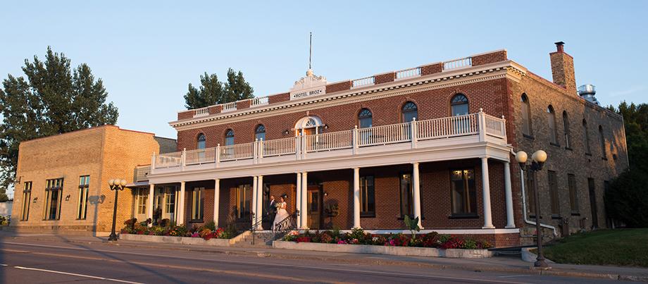The Wedding Website of Greta Erickson and Peter Schultz