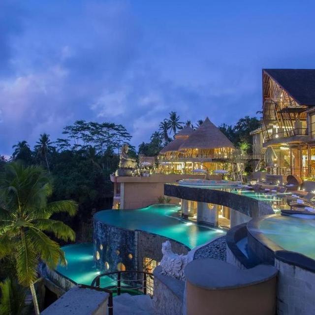 Honeymoon Resort