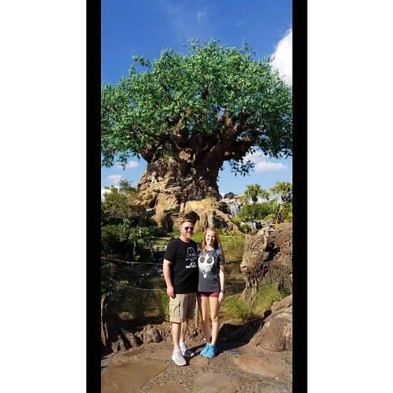 Rhett and Shannon repping Star Wars at Disney World