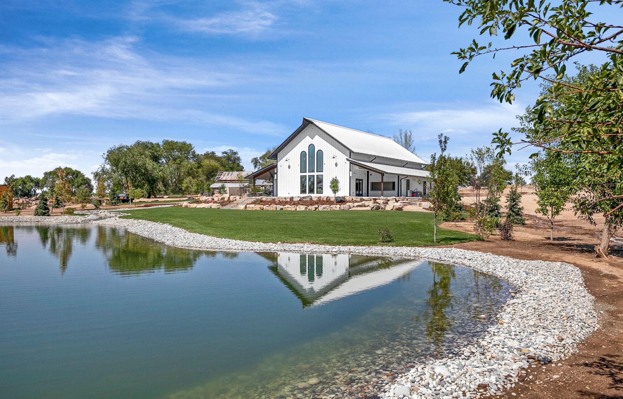 The Wedding Website of Skyler Sanders and Jared Strop