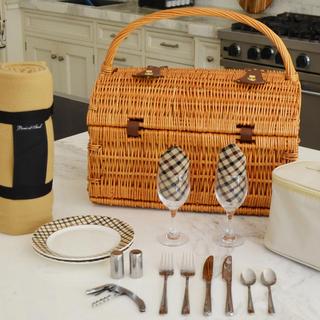 2-Person Willow Picnic Hamper with Blanket