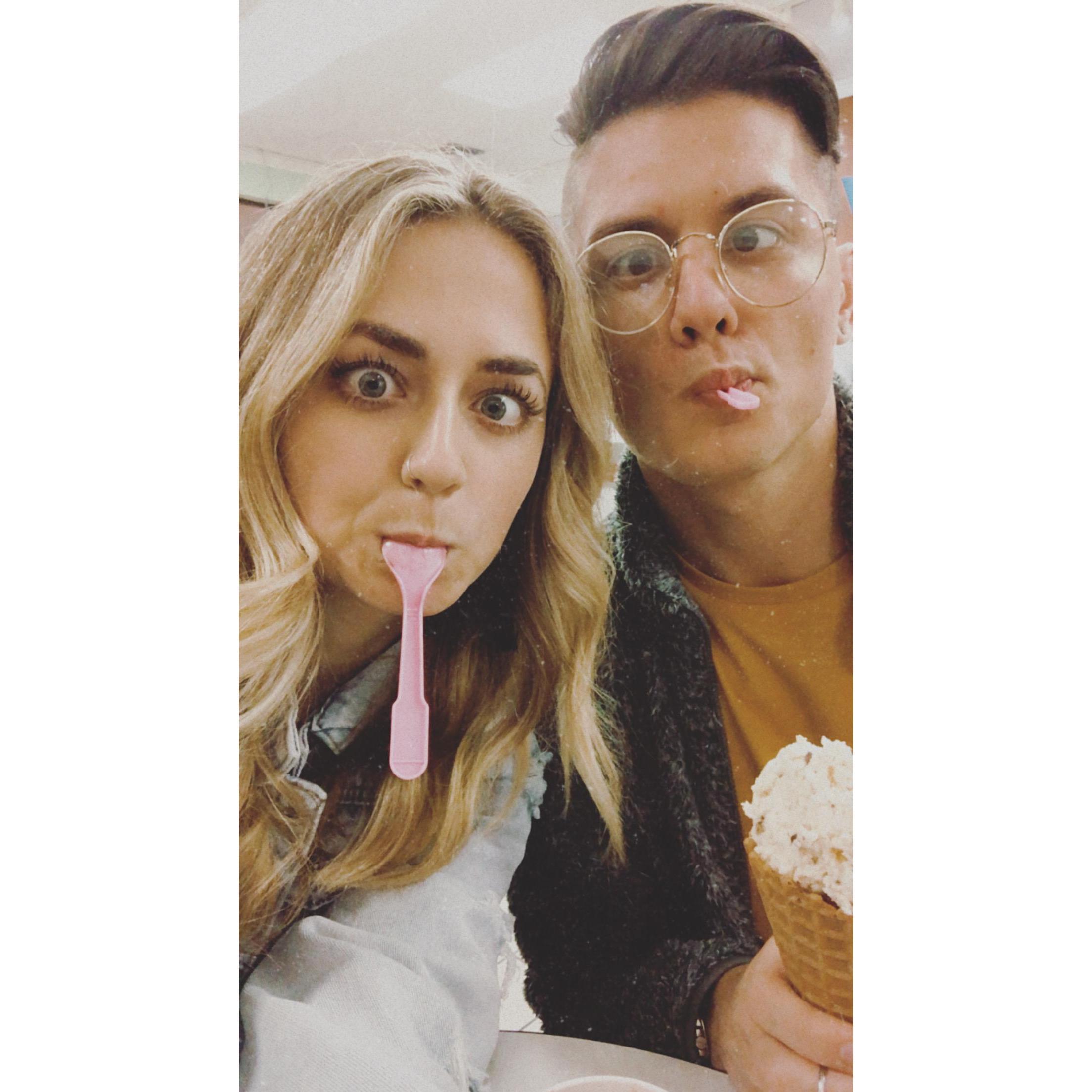 Our first date! We started the night making homemade pizzas with croissant dough, went to MOX (a board game restaurant) and then finished the night with Baskin-Robbins ice cream :’))