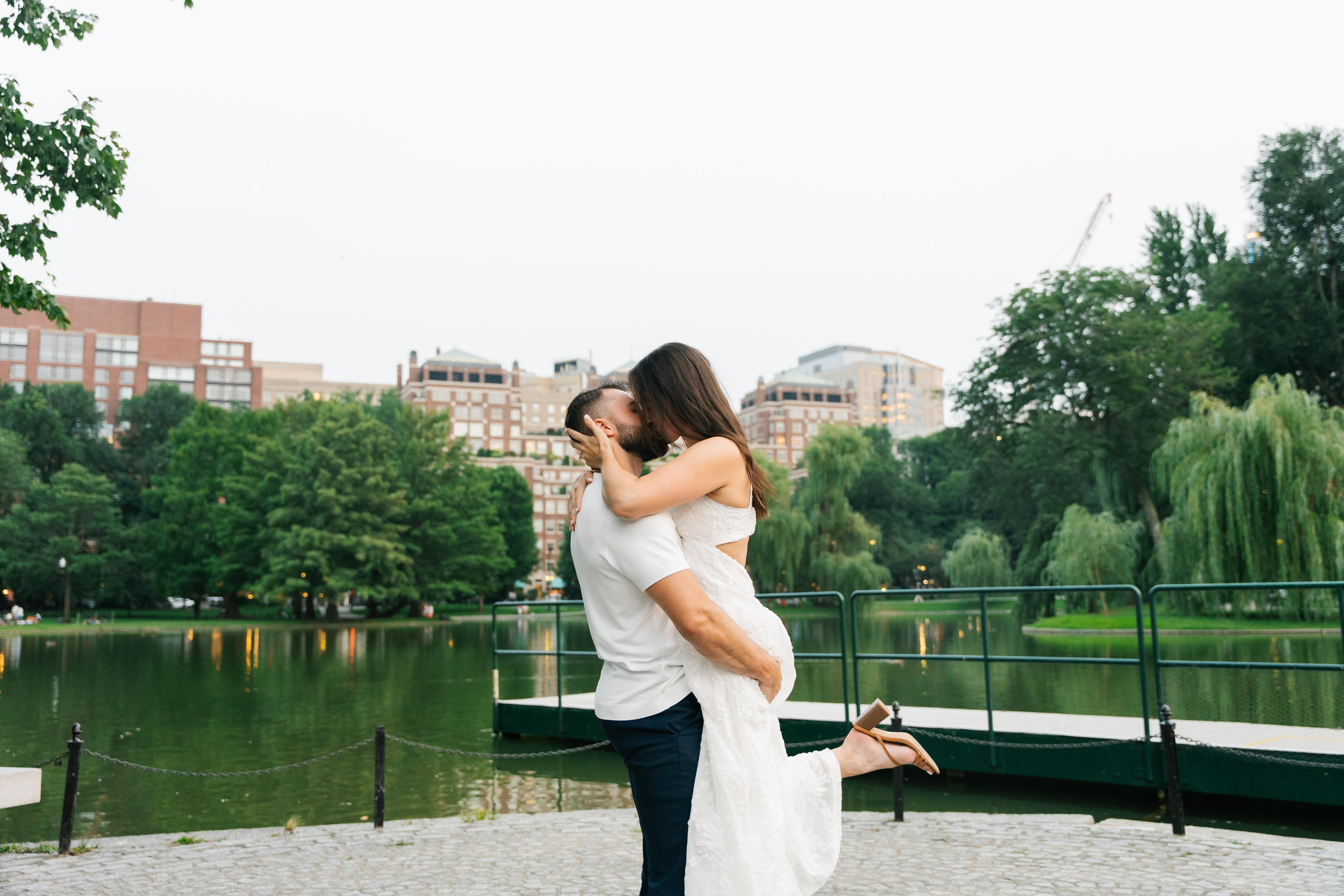 The Wedding Website of Hellena Diamond and Mark Glebus