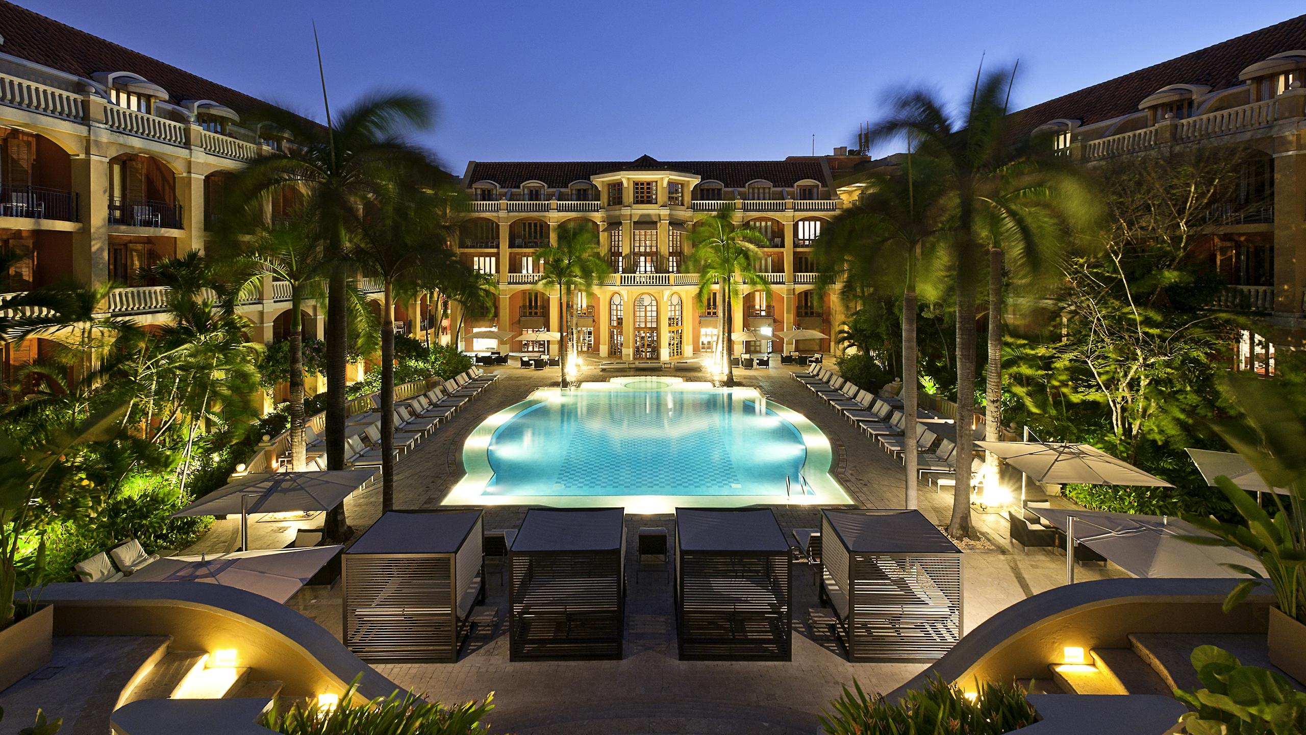 The Wedding Website of Dayana Burgess and Michael Burgess