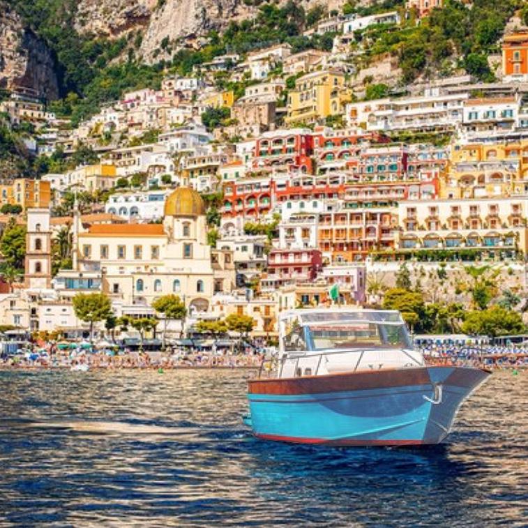 Boat Tour Along the Amalfi Coast