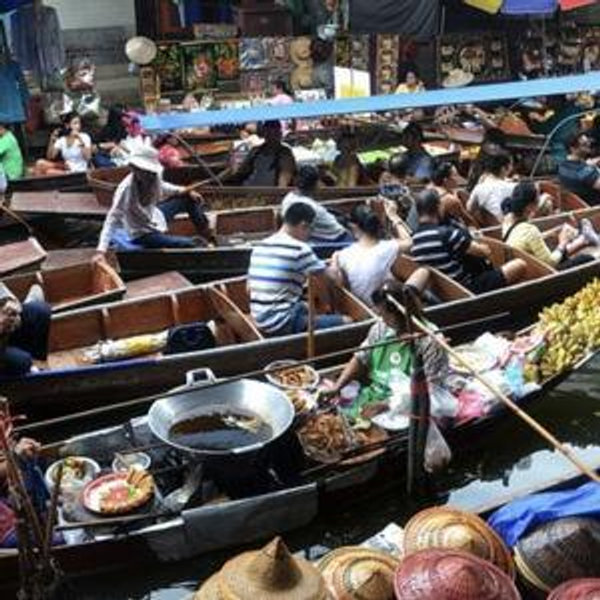 Damnoen Saduak Floating Market Tour