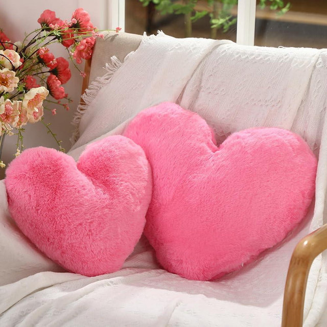 Marsui 2 Pcs Fluffy Heart Shaped Pillow Plush Cute Heart Shaped Throw Cushion Stuffed Decorative Gift Throw Pillow for Couch Bed Sofa Decoration Women(Peach Pink,11.81 x 11.02, 16.73 x 13.78 Inch)
