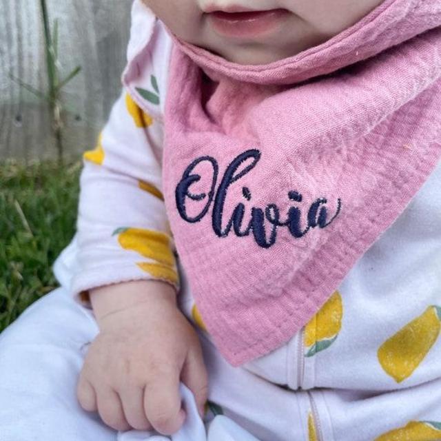 Personalized baby bibs,custom name baby bibs, custom baby gift, custom bandana bib, baby bib, baby shower gift,embroidered baby bib,bandana