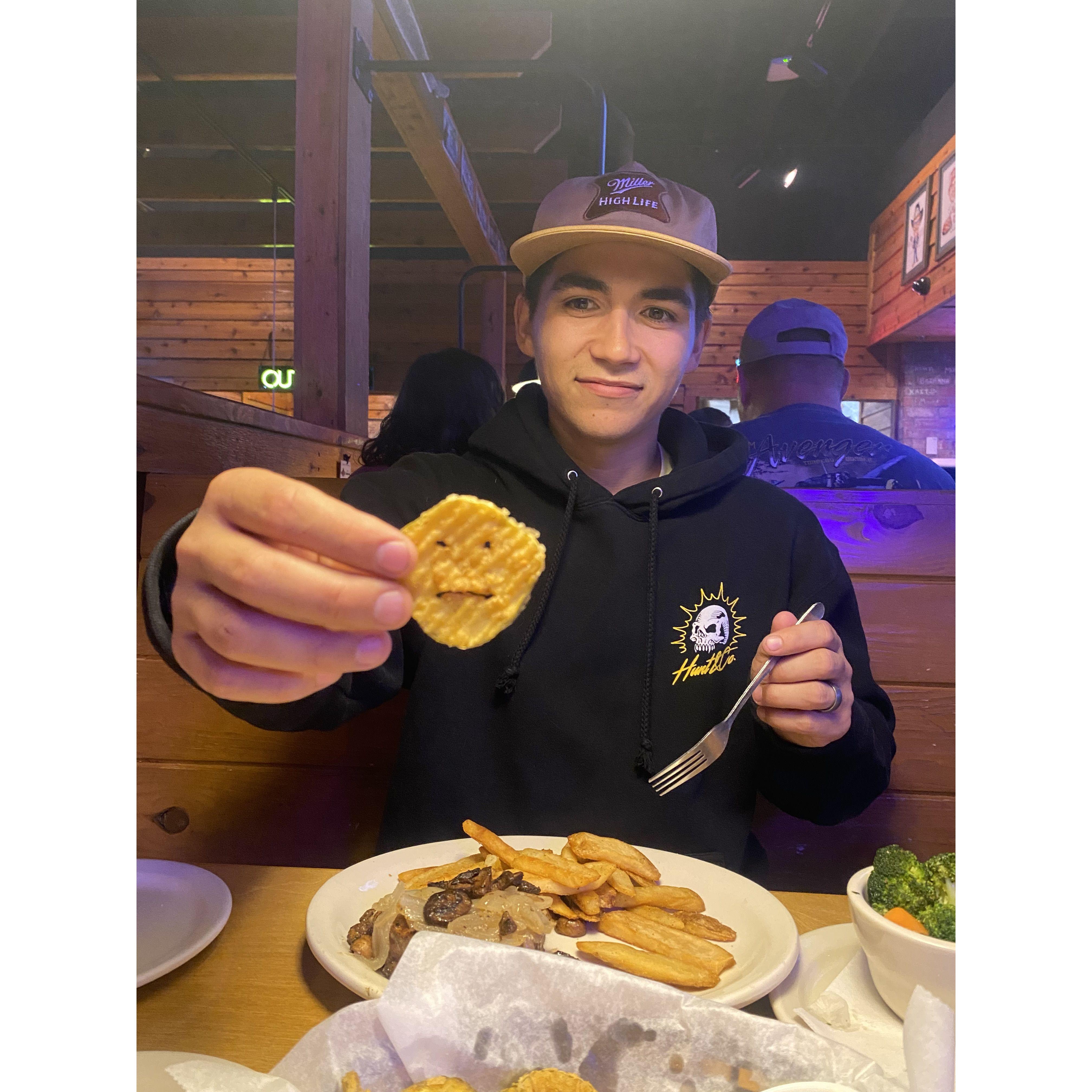 Date nights at Texas Roadhouse