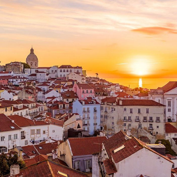 Mini-moon 3 Nights in Lisbon