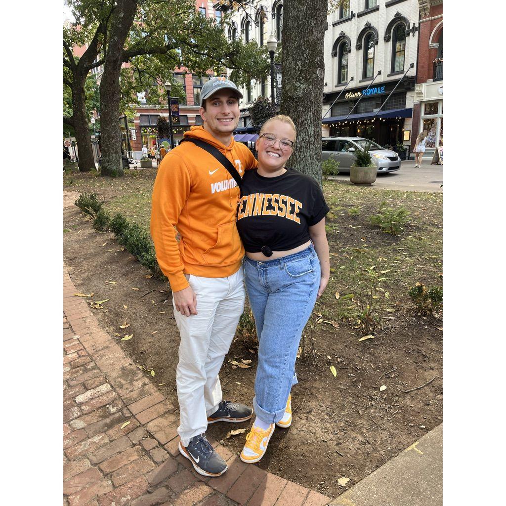 Vols baby, VOLS! Isa's first time in Knoxville!