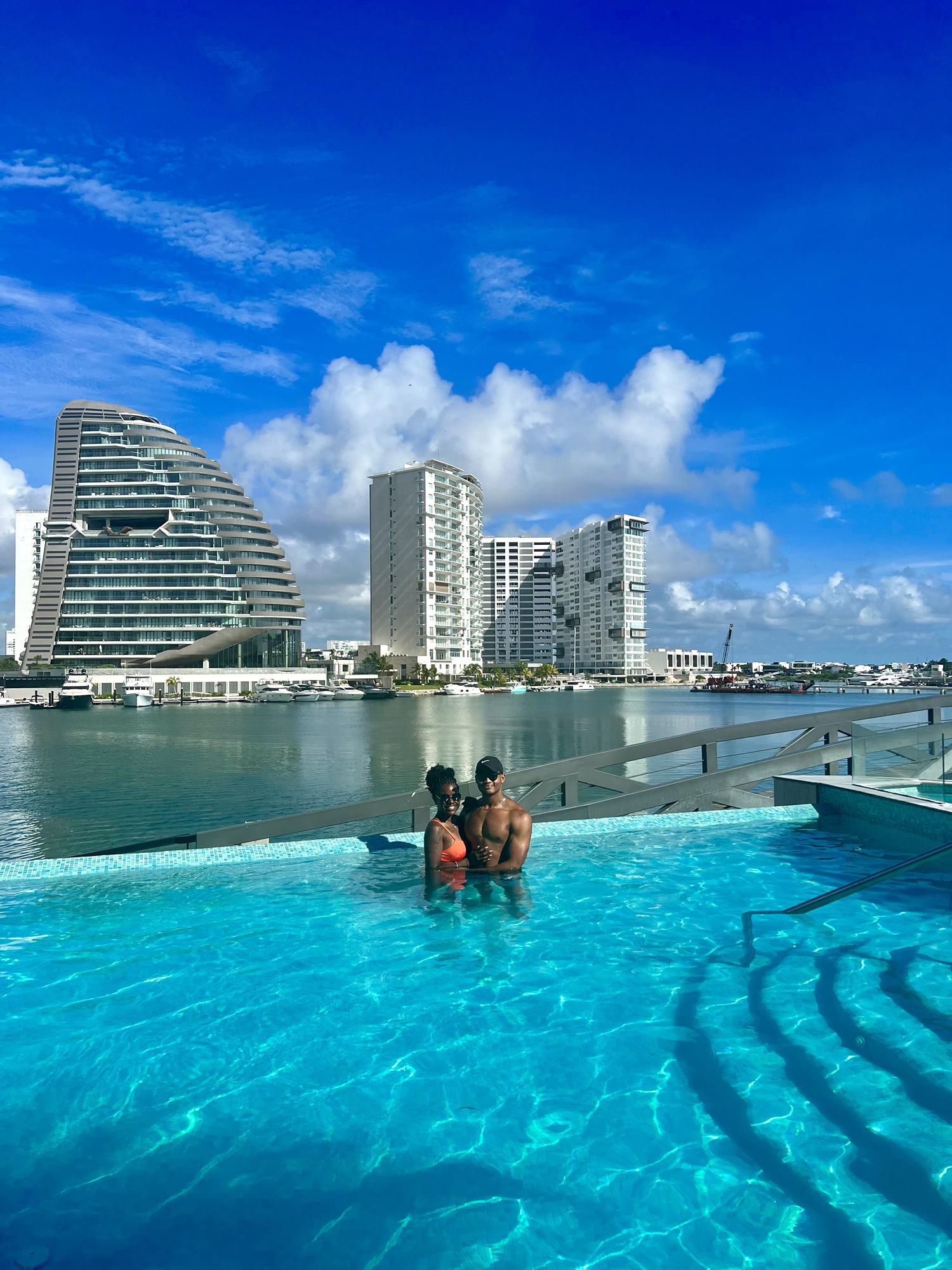 Renaissance hotel in Cancun