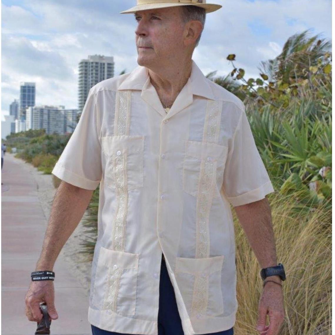 Caballero-Men's
Formal Playa- Beach Formal