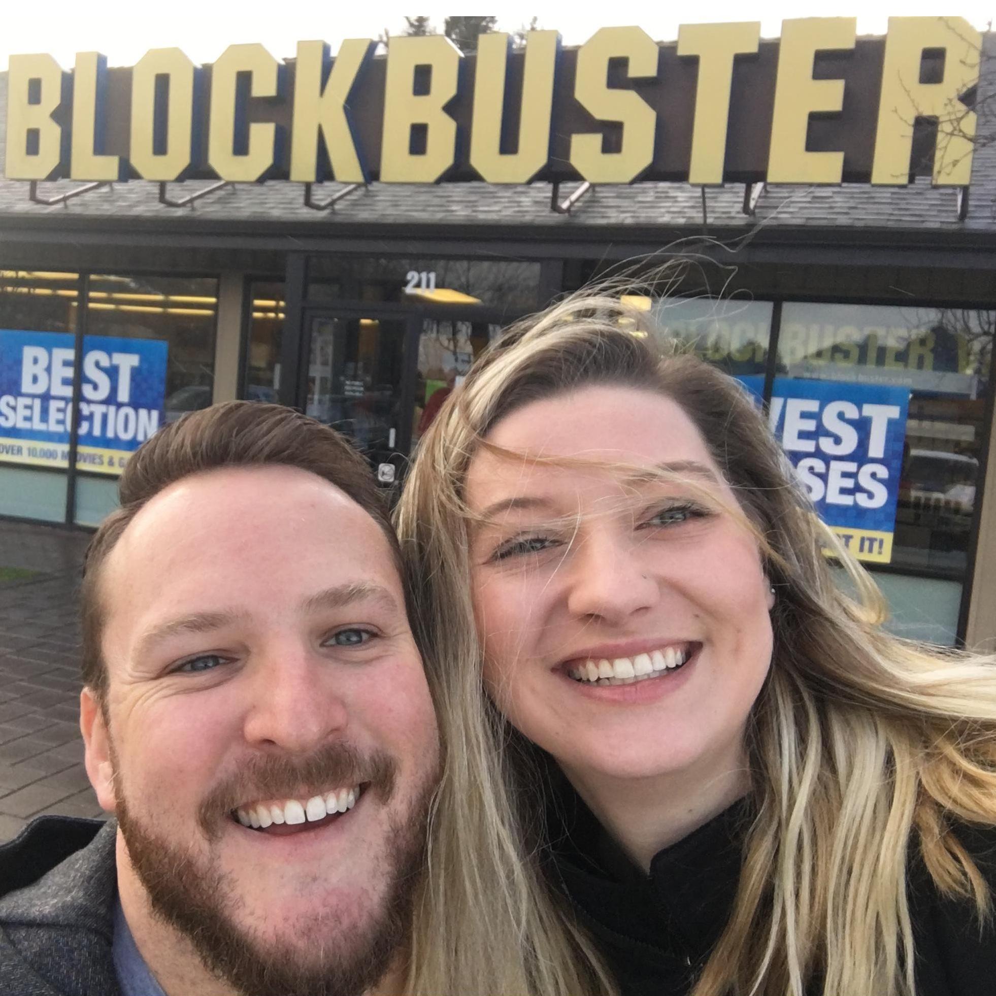 Exploring the LAST BLOCKBUSTER! (Bend, OR, 11/2018)
