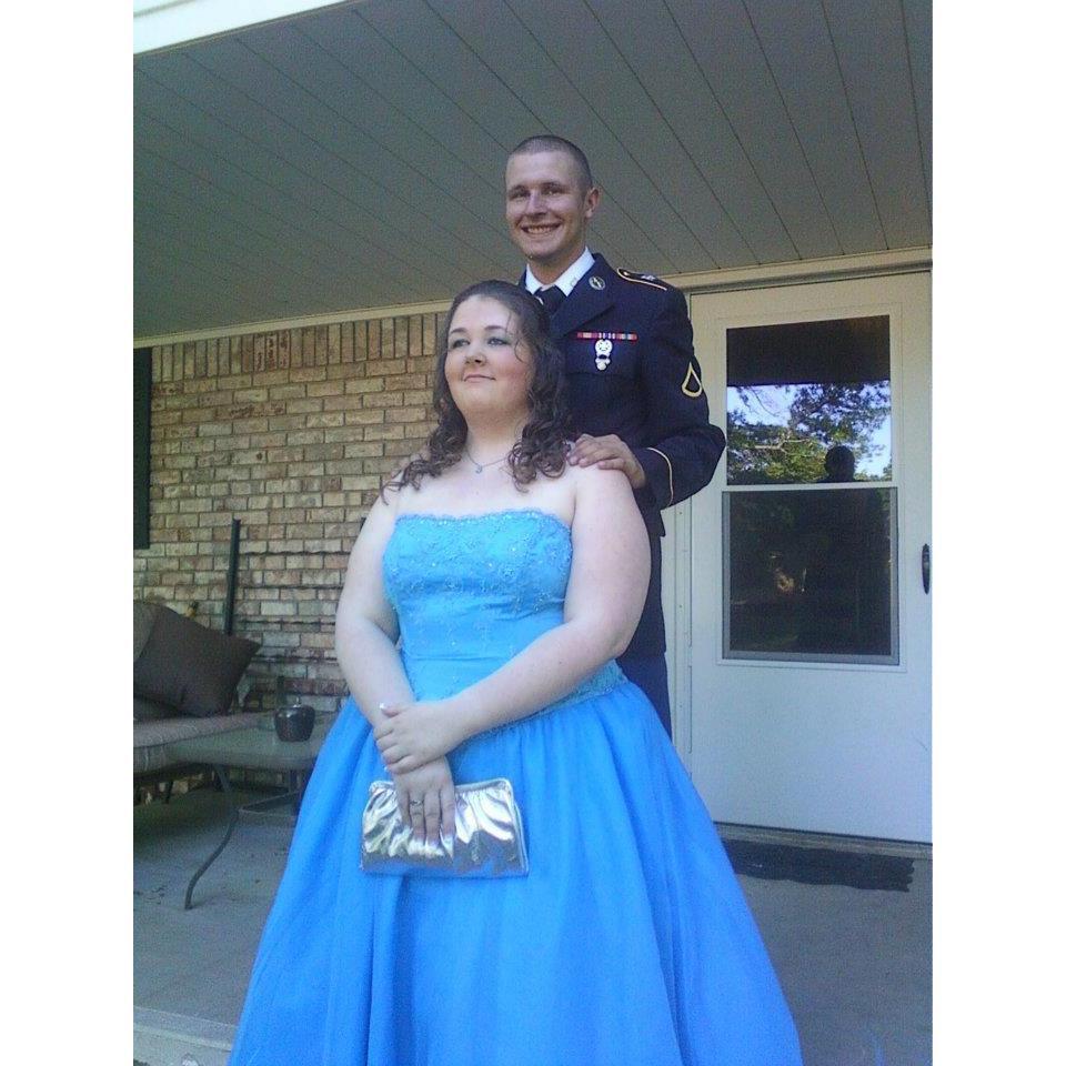 Groom Raced to OK for Bride's Senior Prom 2012 #1