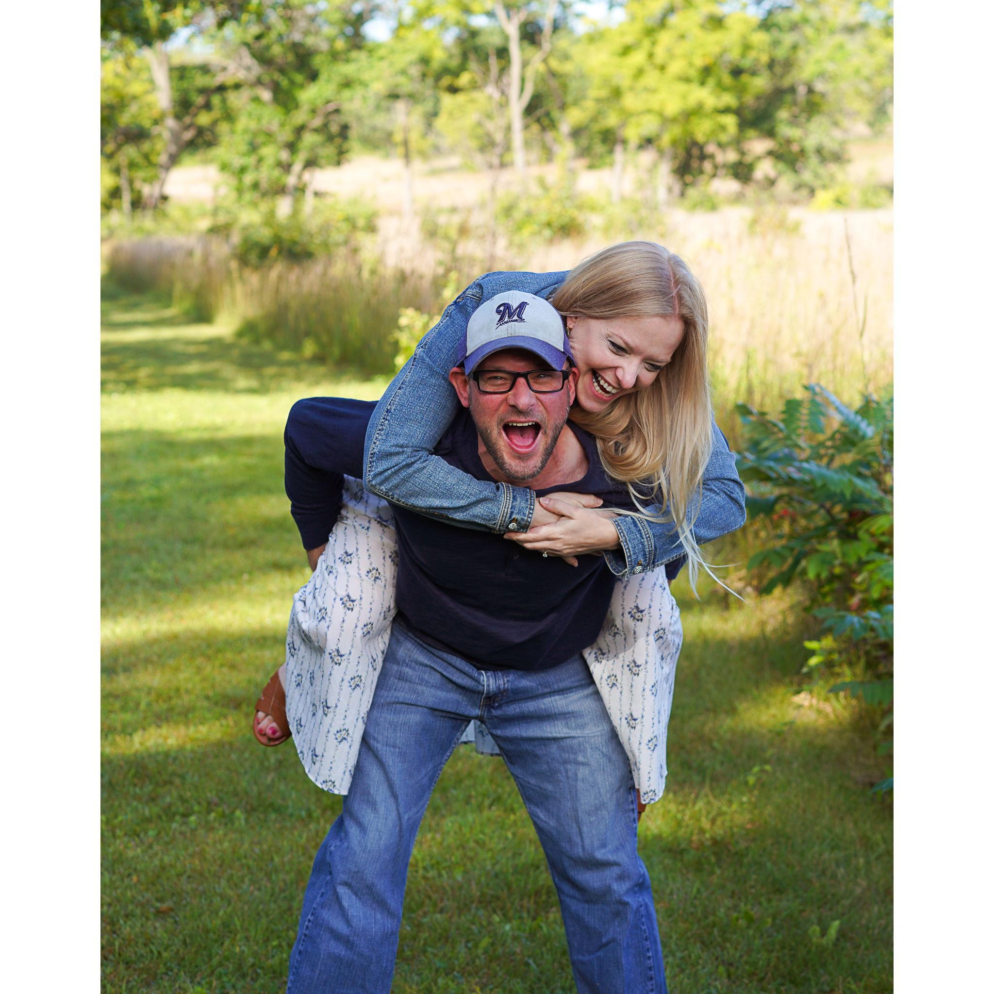 Engagement Photos: White Chair Photography