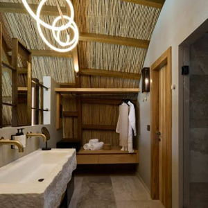 Stella Island: Unlimited Hydrotherapy