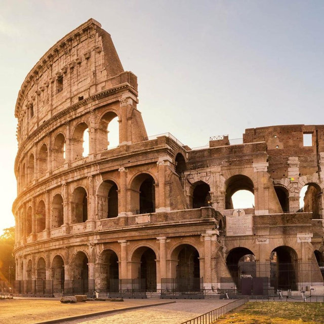 Tour of the Colosseum in Rome!