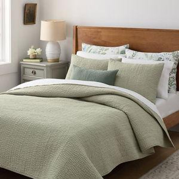 Dream Quilt in Sage Green