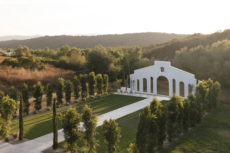 The Wedding Website of Lysa Roelofson and Cole Taylor