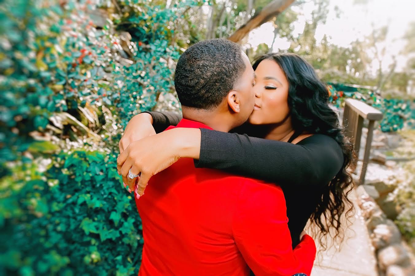 The Wedding Website of Teanna Tranae and Geoff Hughes