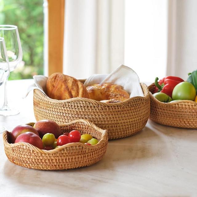 Bread Baskets for Serving, Rattan Basket Fruit Bowl for Kitchen Counter, Natural Rattan Tray Wicker Baskets for Organizing, Decorative Bowl Fruit Basket for Kitchen Counter Wicker Decor Set of 3