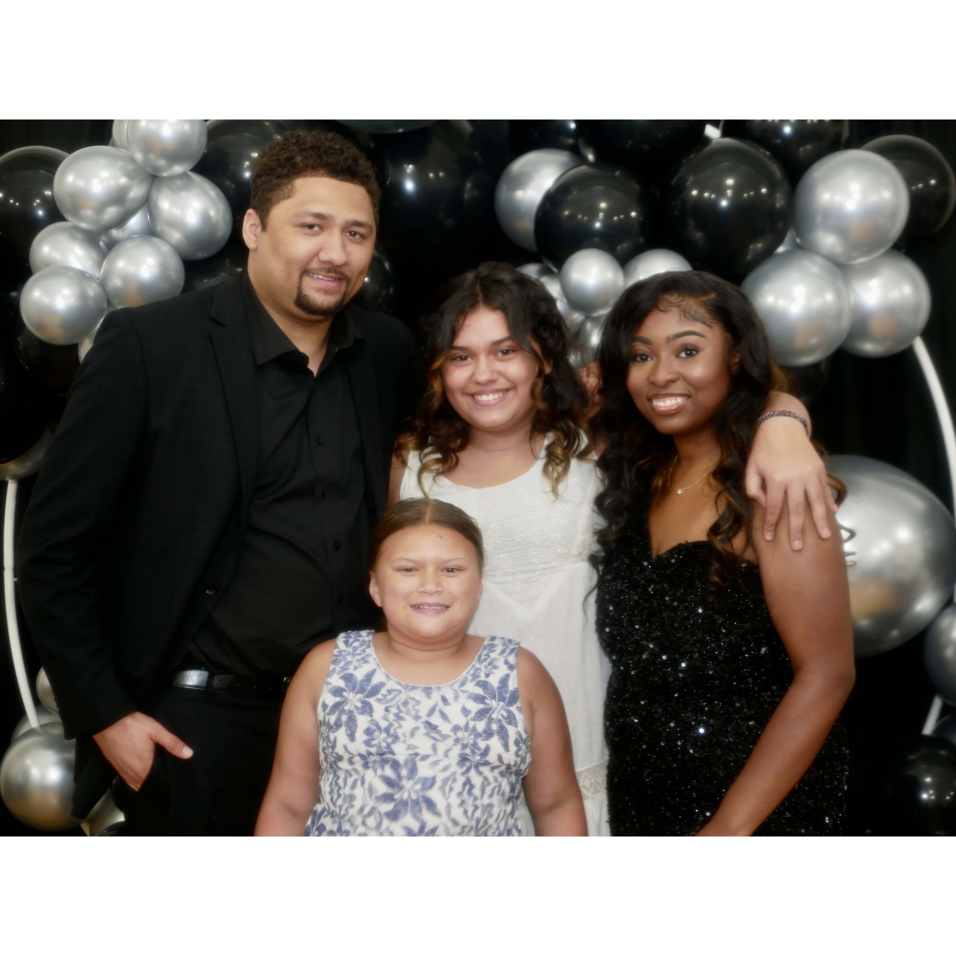 Our Engagement Party 07/03/2022: Junior bridesmaids!