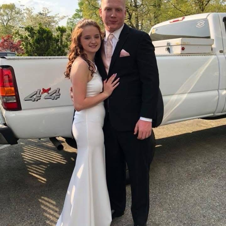 Dons prom