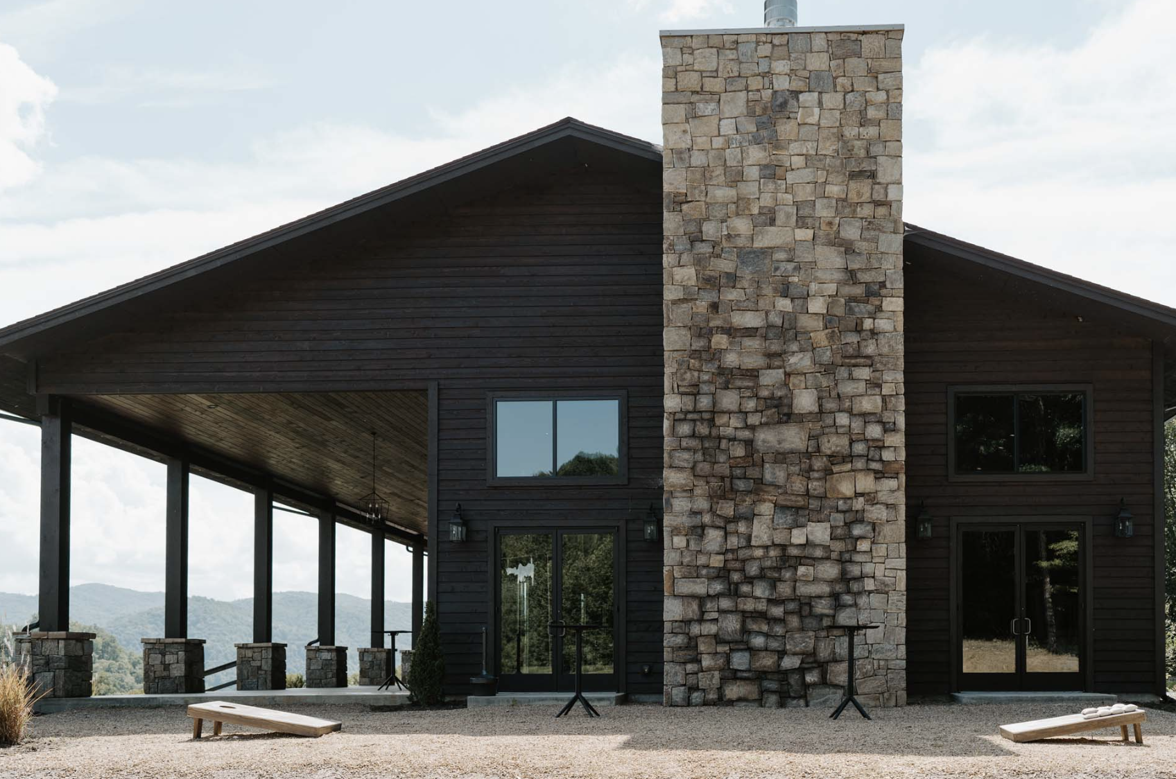 The Wedding Website of Caroline Downes and Ryan Byrd