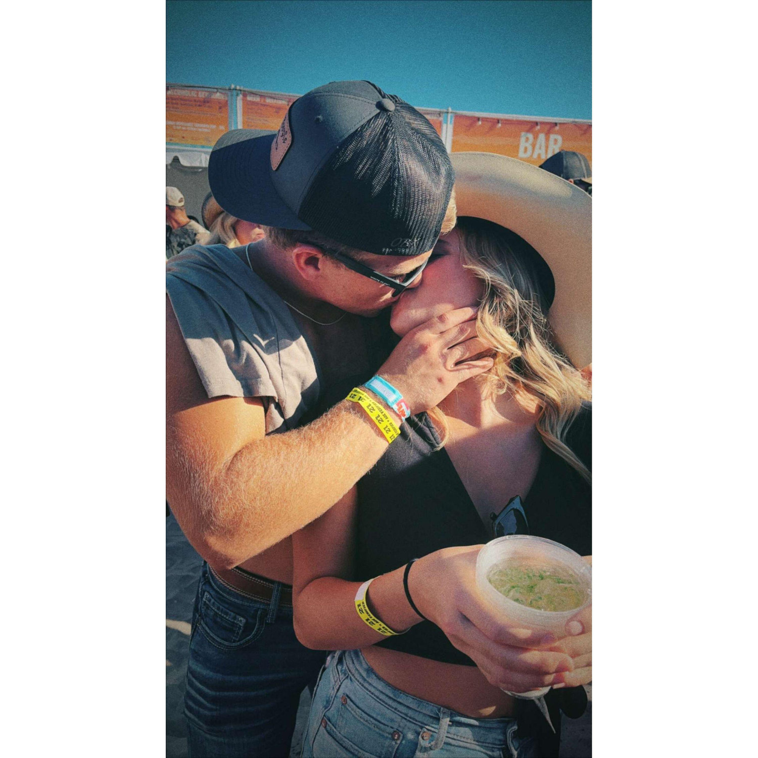 Tidal wave country music festival