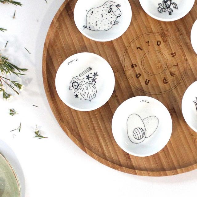 Sephardic Passover Seder plate | Modern Wood and Ceramic Passover Plate | Fast Shipping | Unique Passover Gift Idea | Israeli Gift