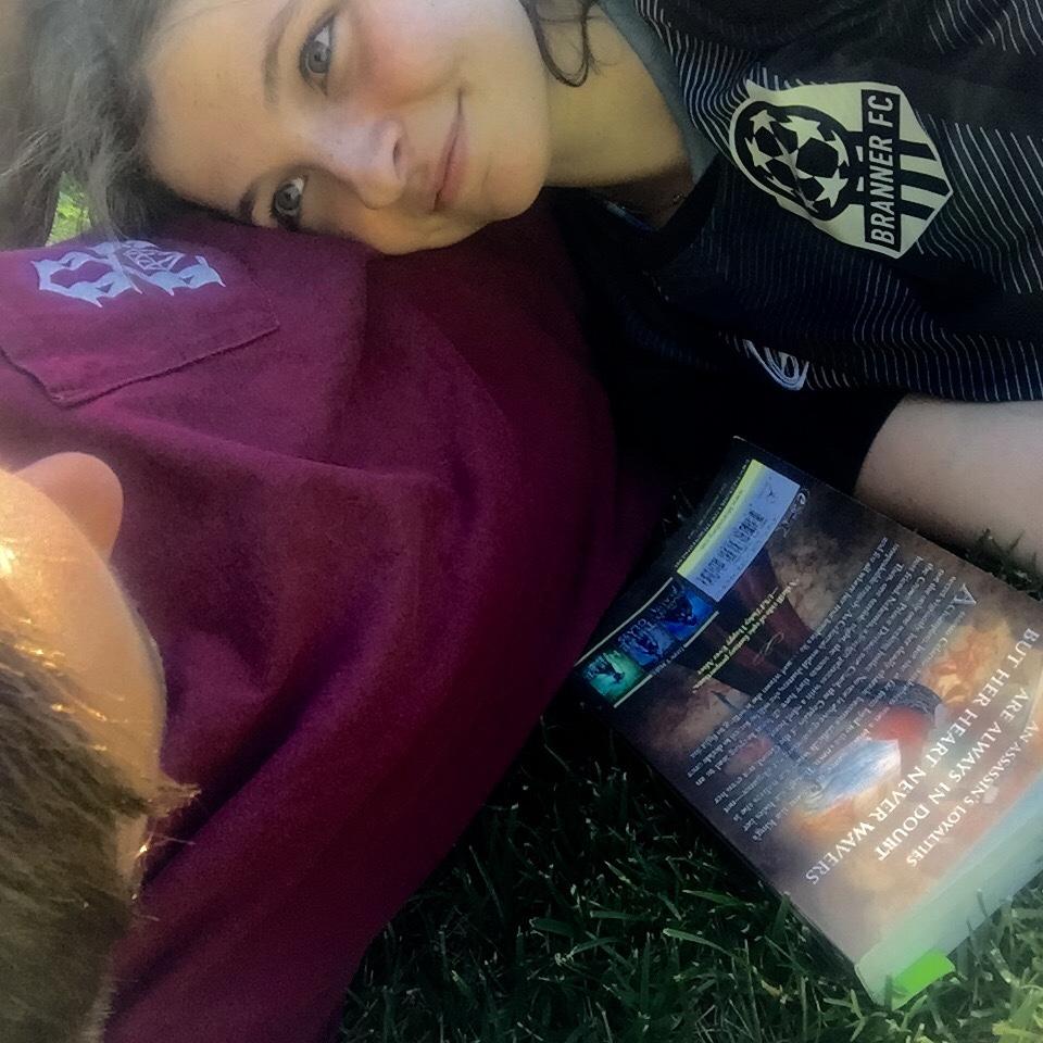 Instant love when Travis read Throne of Glass

March 2017
