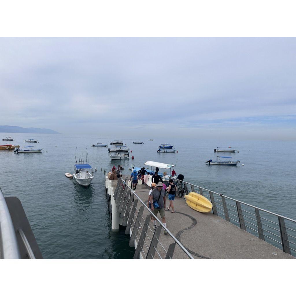 Los Muertos Pier!