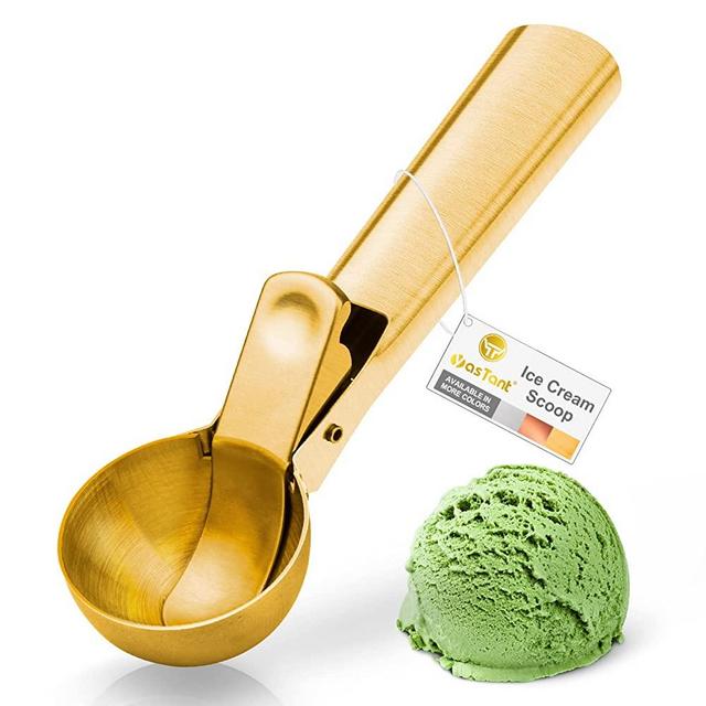 YasTant Premium Ice Cream Scoop with Trigger Ice Cream Scooper Stainless Steel, Heavy Duty Metal Icecream Scoop Spoon Dishwasher Safe, Perfect for Frozen Yogurt, Gelatos, Sundaes, Medium Gold