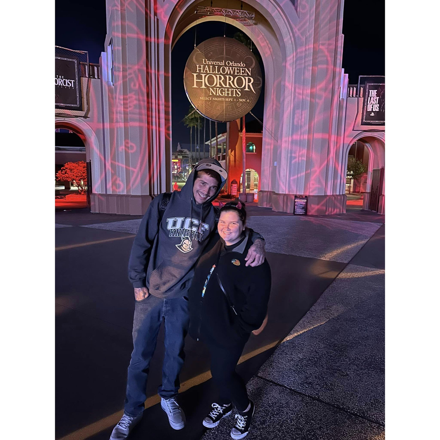 Halloween Horror Nights at Universal is forever going to be must do around that season. Mostly because Justin loves seeing Jackie scream and cry lol.