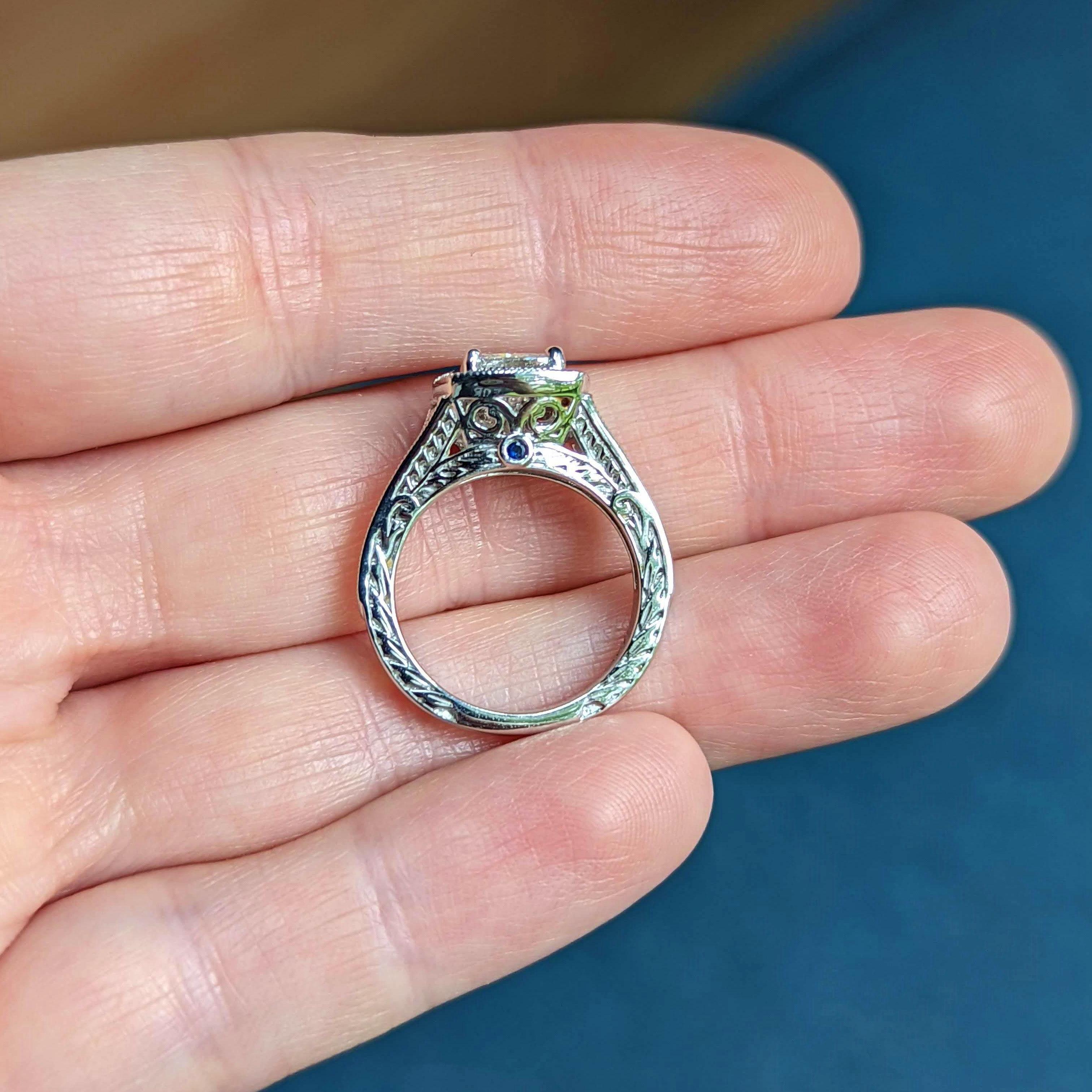It is the most beautiful ring Lorena has ever seen and she loves wearing it