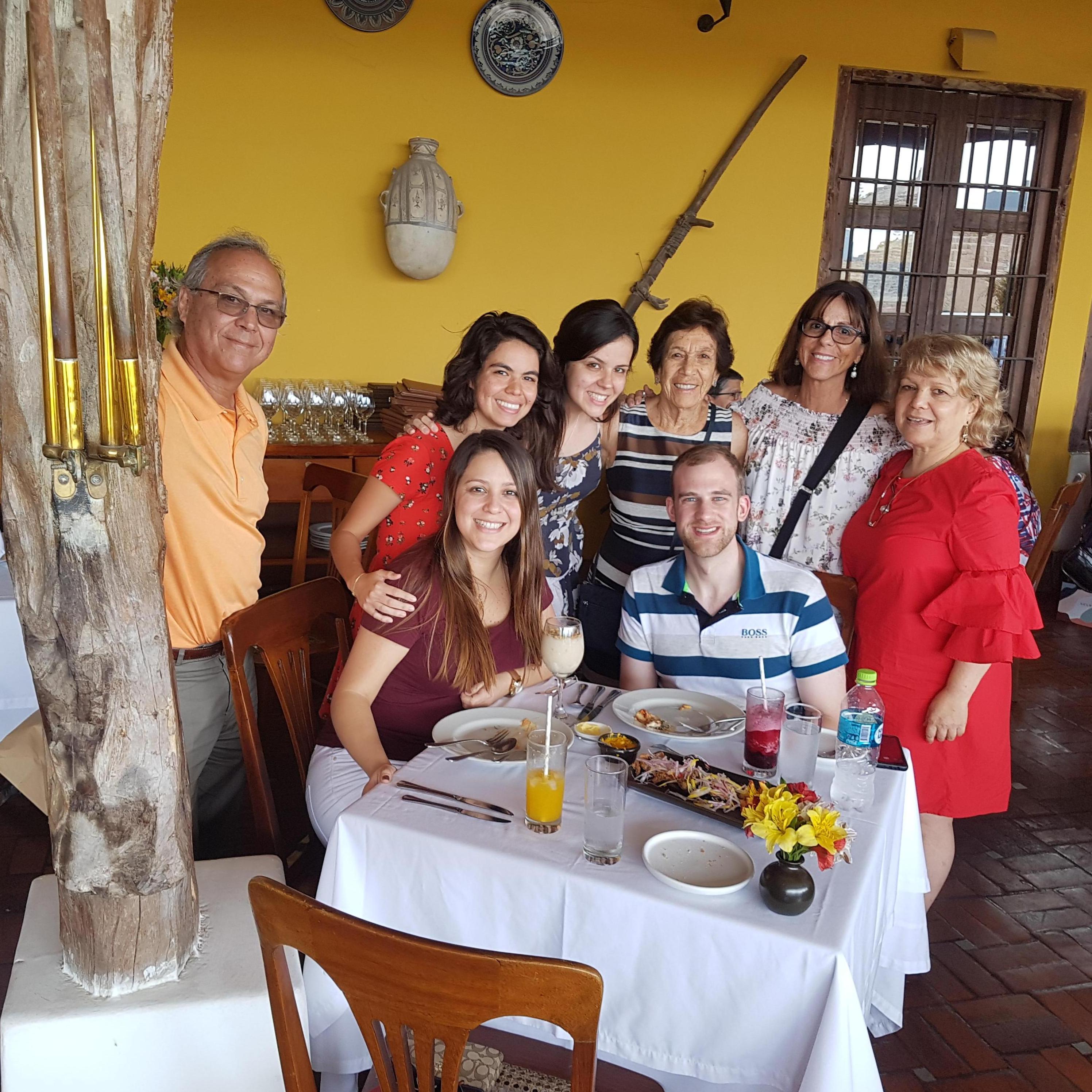 Random encounter with the Jahncke Family in Lima